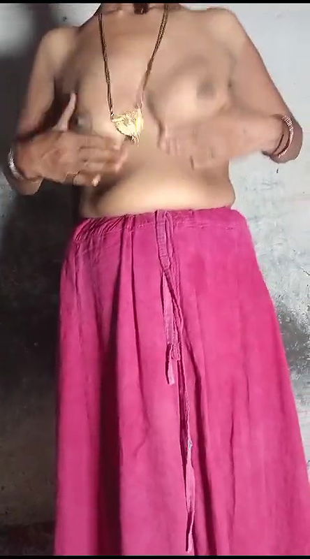 bhabhi apne bur me baigan dal liya