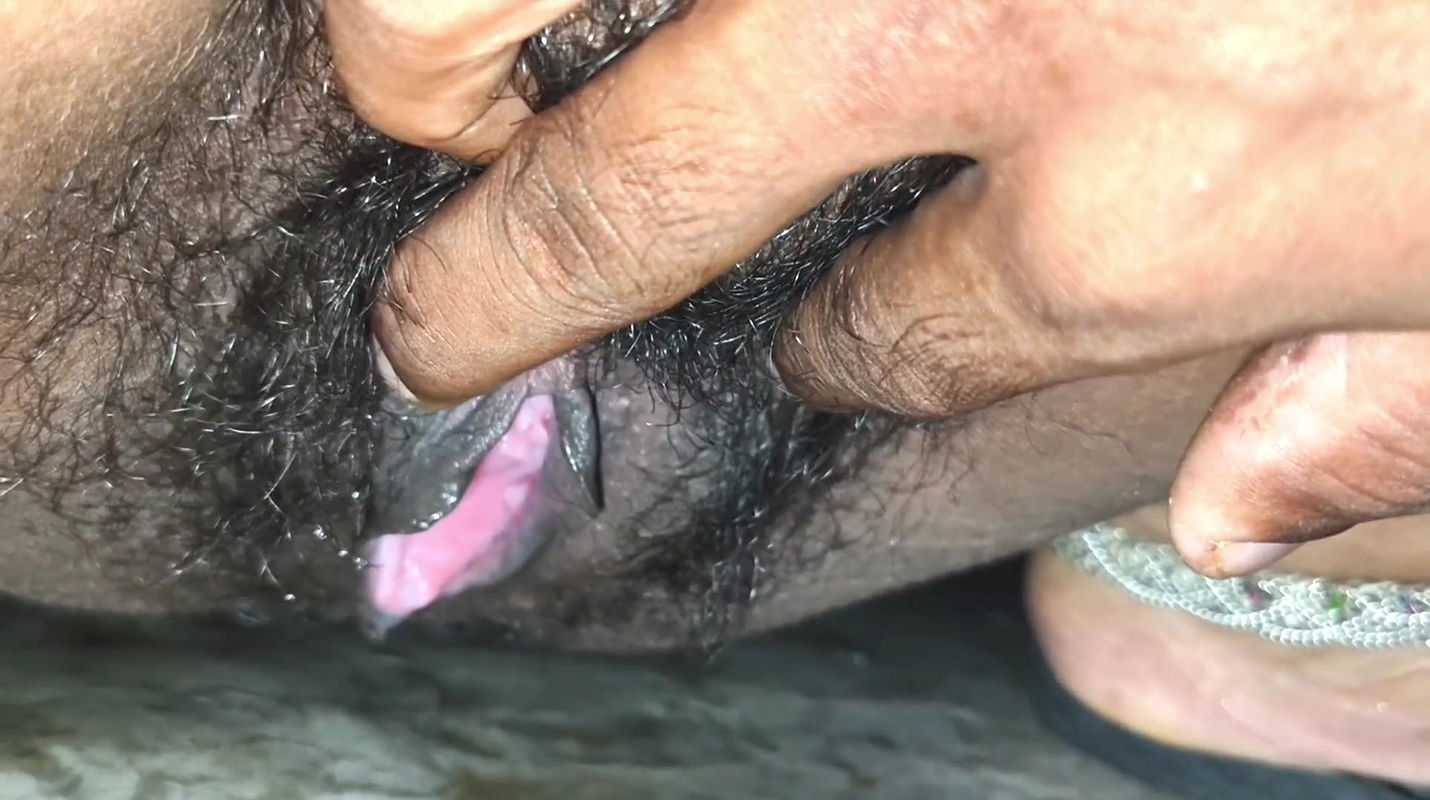 Bhabhi ko pesab karwa ke chudai Kiya