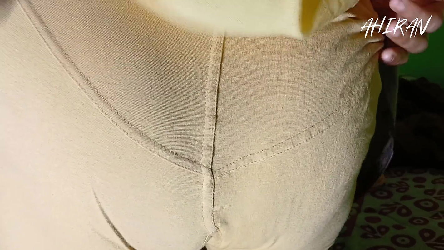 BIG ASS BABES FINGERING HER VAGINA AND FOREPLAY SEXY INDIAN GIRL