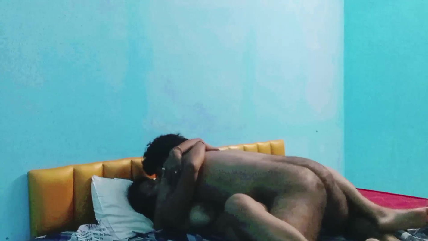 Bihari girl’s video Hindi in hotel goes viral