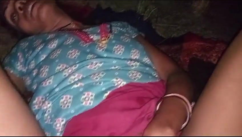 desi bhabhi apne devar se rat me chudai karwa li