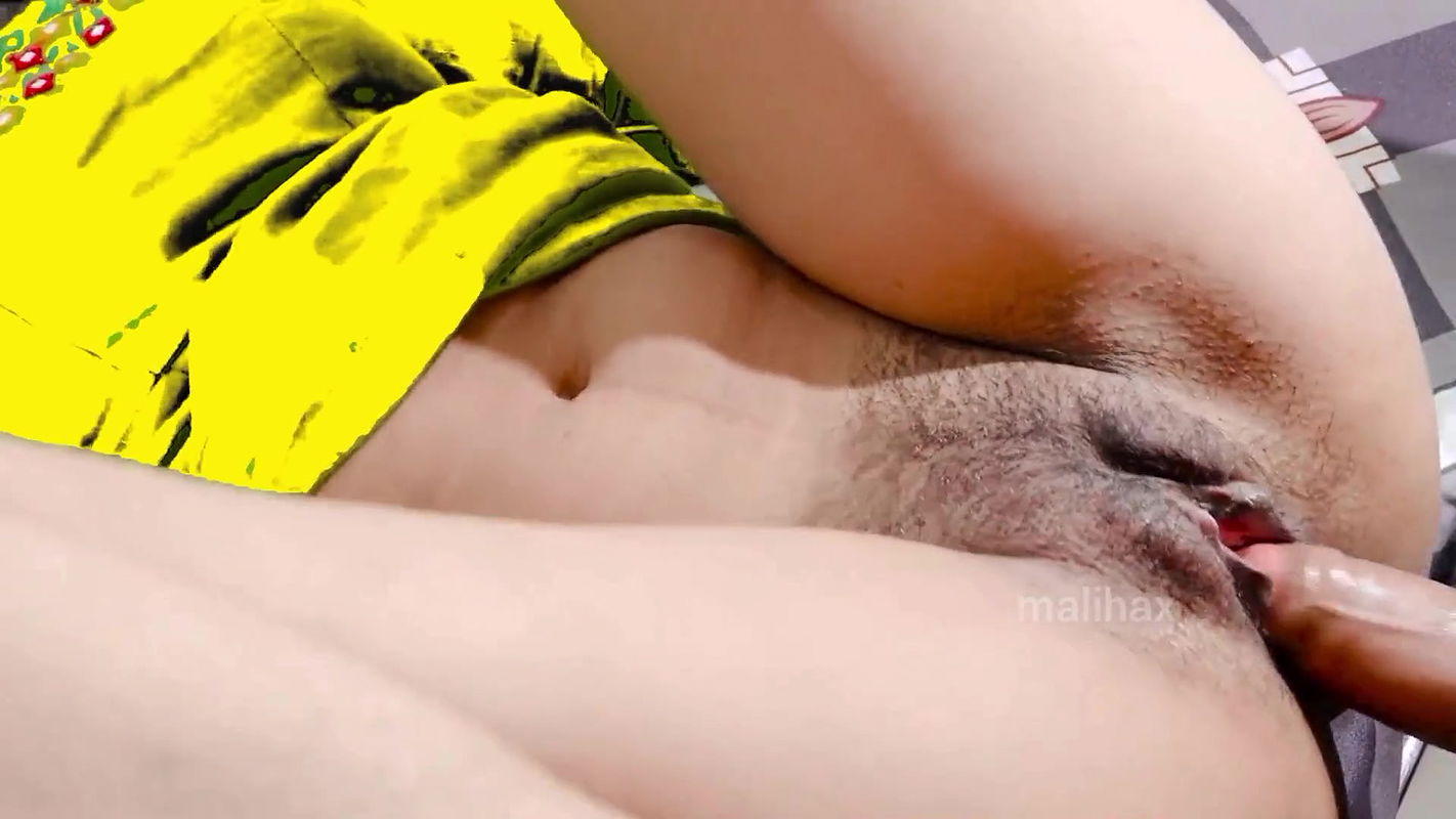 I Fucked bangladeshi Bhabhi Outside having raining