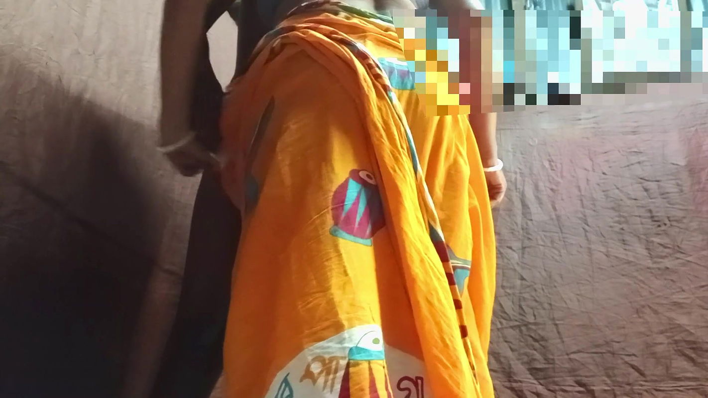 Newly Married Couple Hardcore Honeymoon real desi sex and creampie in X-mas ( Hindi Audio )