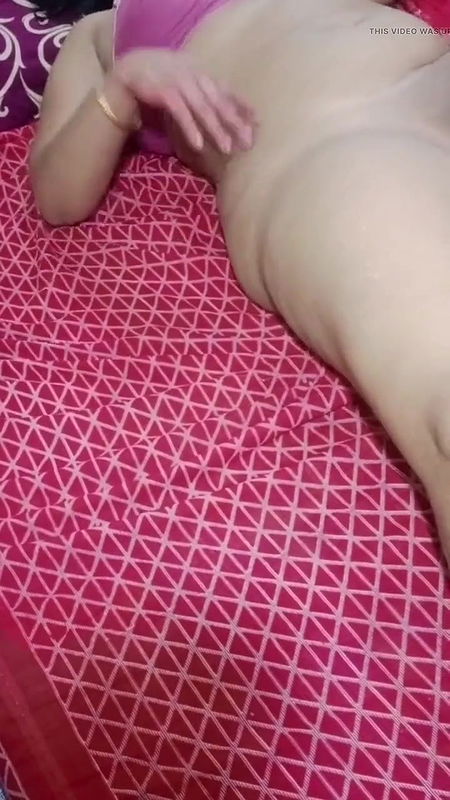 No Sound – Kavita Bhabhi and Tatya Part 1