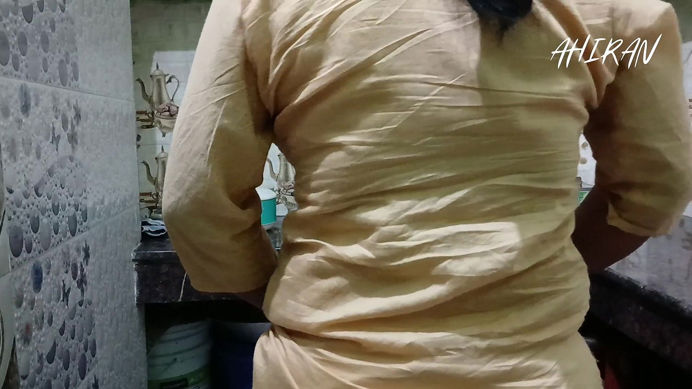 OWNER FUCKING HER KITCHEN SERVANT KAJAL