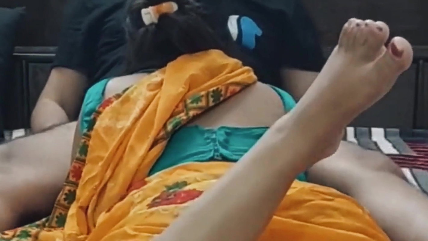 Sexy Desi Mariya bhabi sucking dick of her boyfriend at home