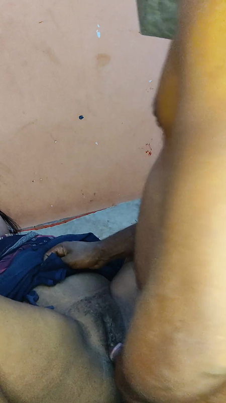 Sister-in-law left in all, village aunty got all in