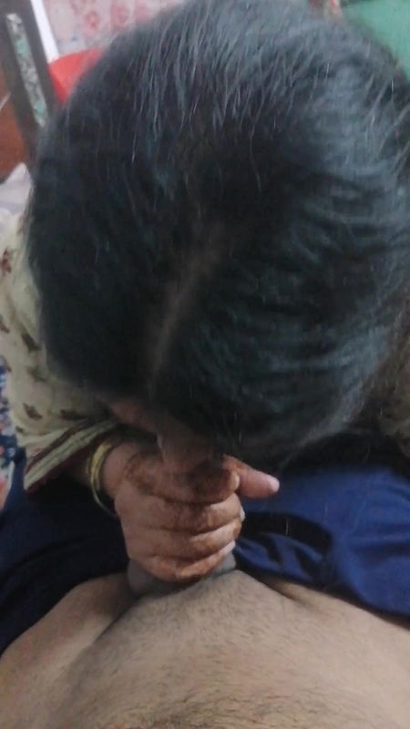 step Brother and step sister -bhai se chudwa rahi thi tabhi step mummy aa gai Pakistan