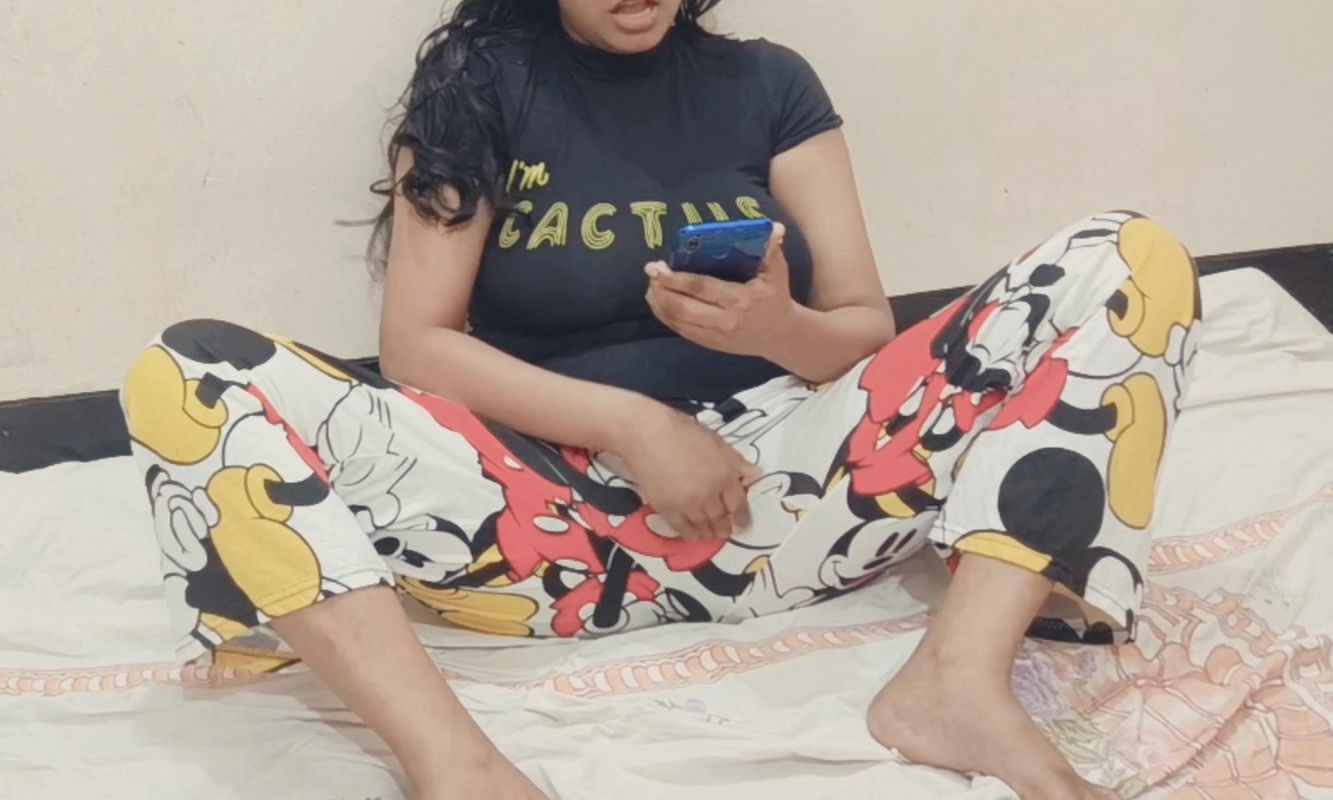 step sister sex Zara or sohan Indian Sex Video episode 3