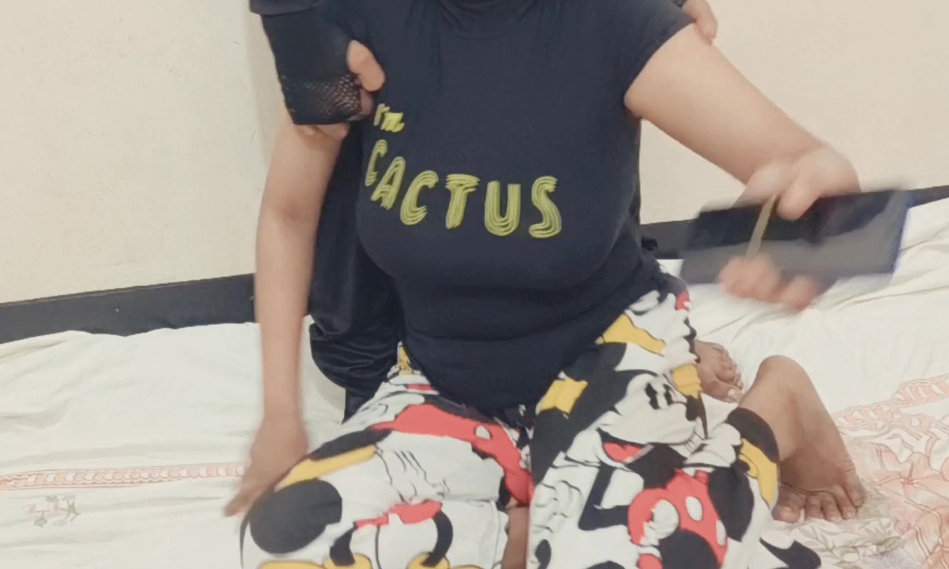 step sister sex Zara or sohan Indian Sex Video episode 3