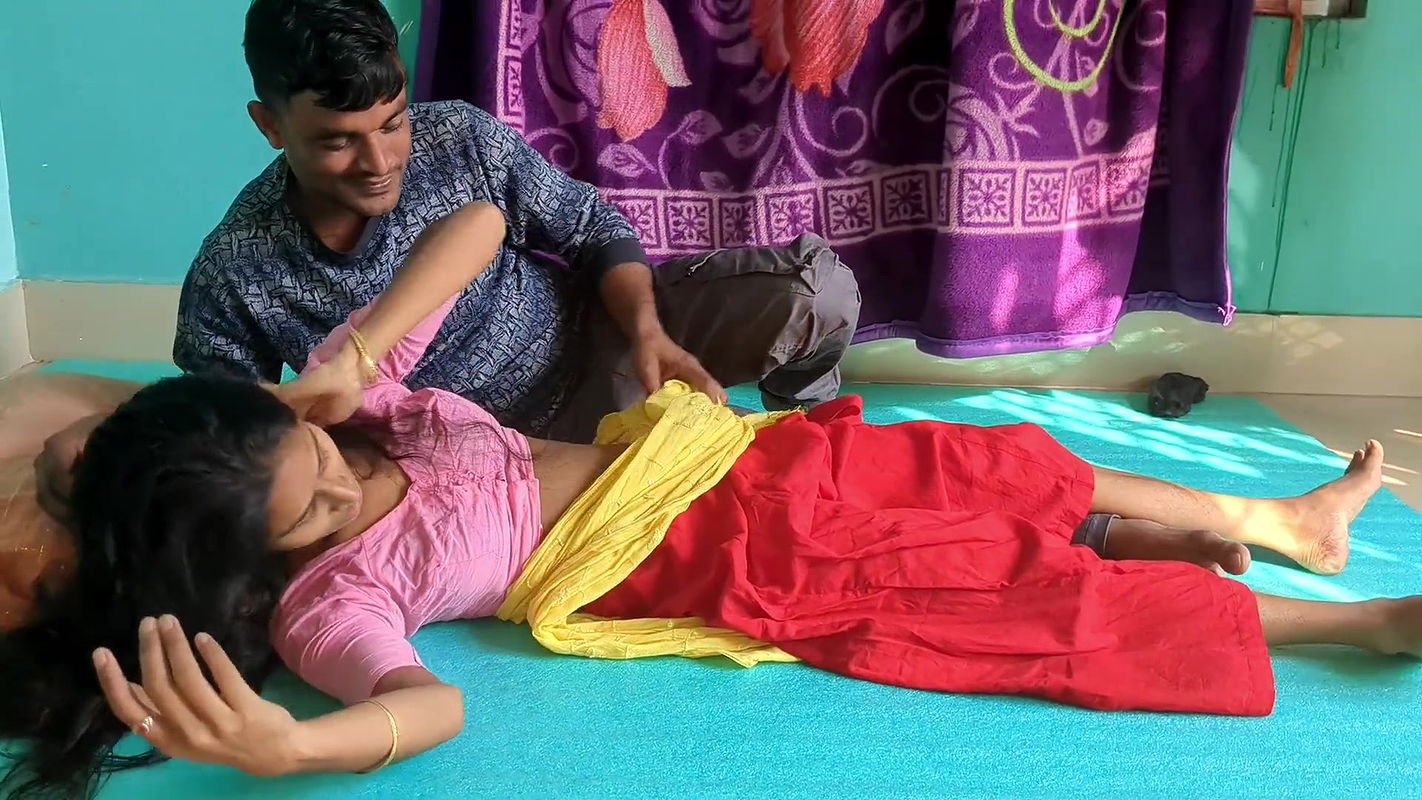 The boy was surprised to see his stepmother sucking his cock