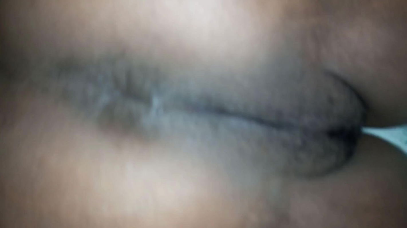 Vabiko land chuwake Gand Mey dono ungli ghuchake faar diya