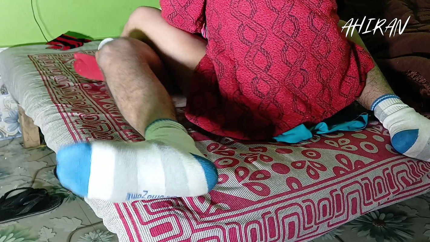 VAGINA OF VAISHALI GIRL IS FUCKING ON TOPUP POSITION