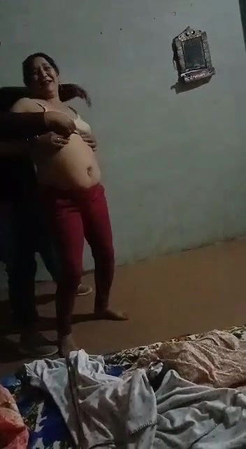 Paki mature randi having fun