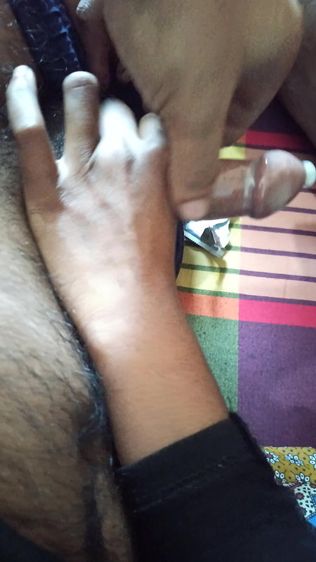 16th December Desi wife plz support follow my chanel plz subscribe my chanel