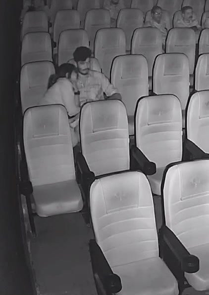 GirlFriend Blowjob in Cinema Hall
