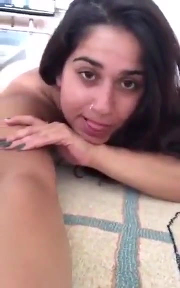 Hoot Horny Girl