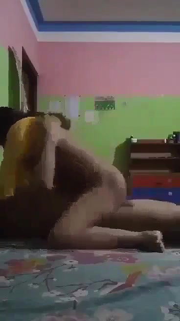 Horny Gf Riding On Dick