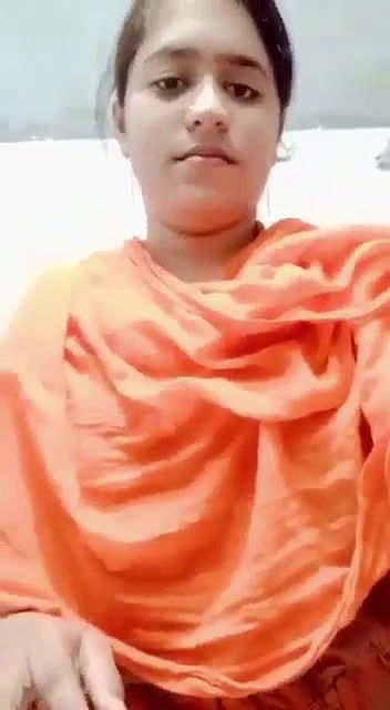 Bigboob Beautiful Gf Showing Fingering