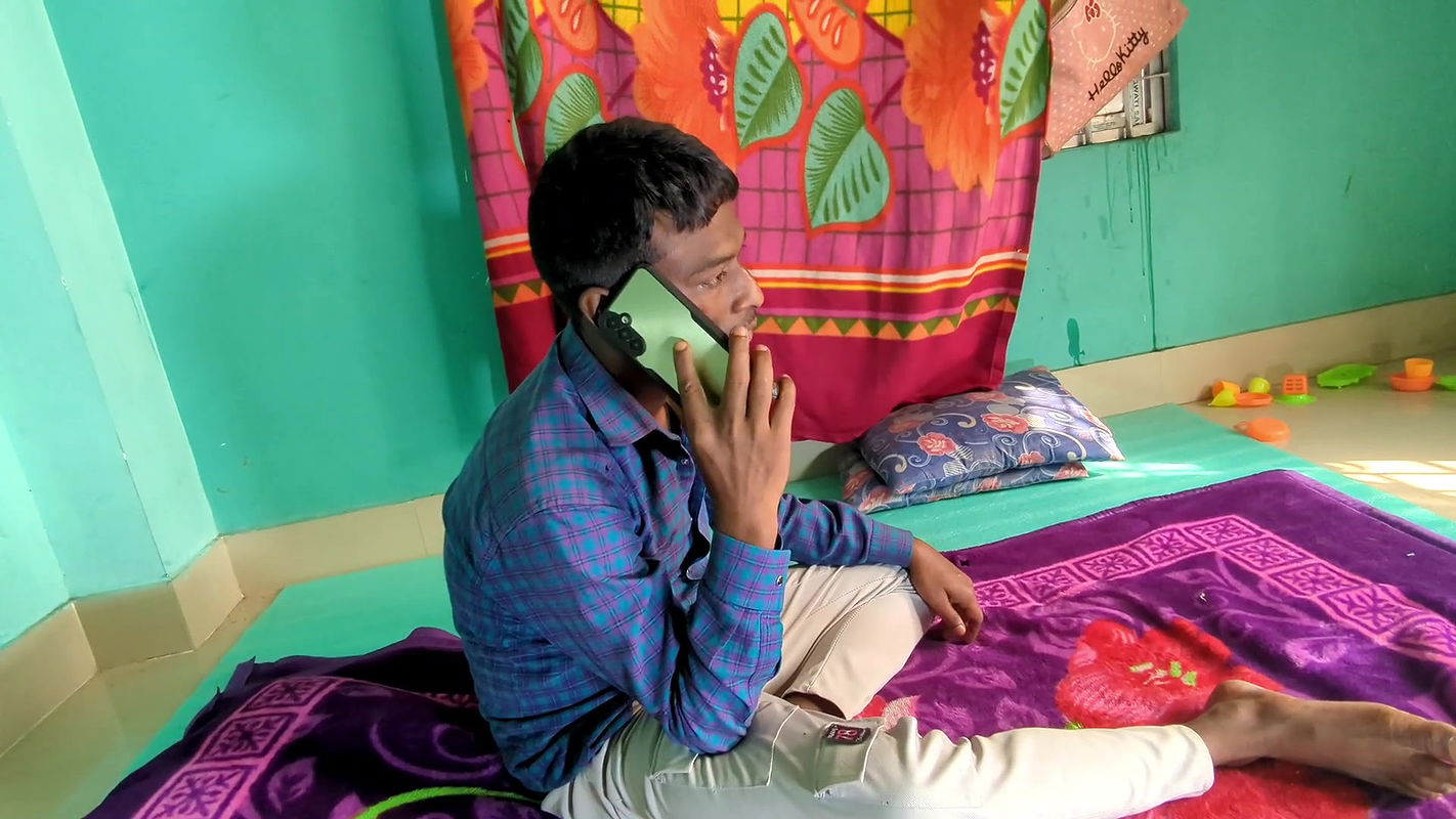 INDIAN DESI GIRL DELUWARA SEX IN KITCHEN