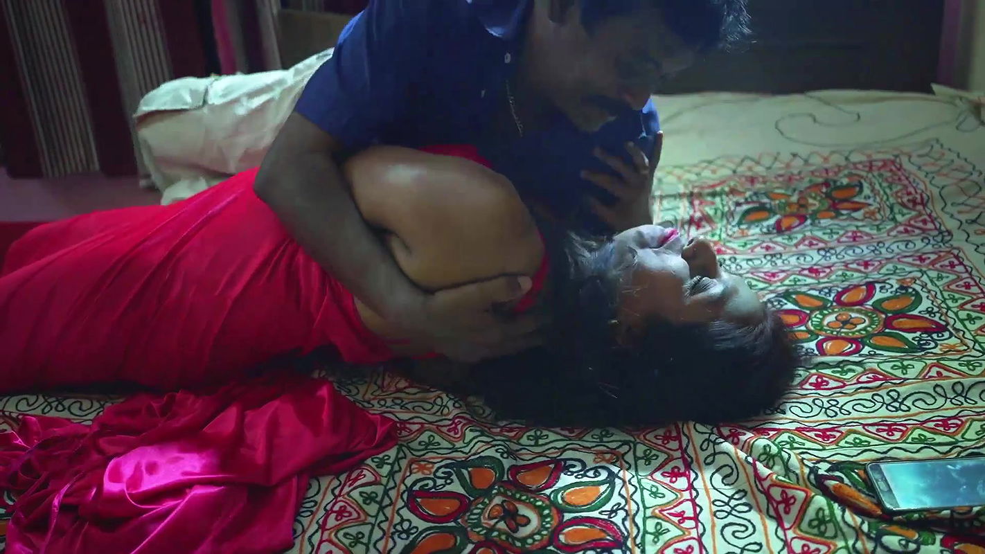 Hot Jhuma Boudi sex part 4 After sex with two friends, I had to fuck with my husband