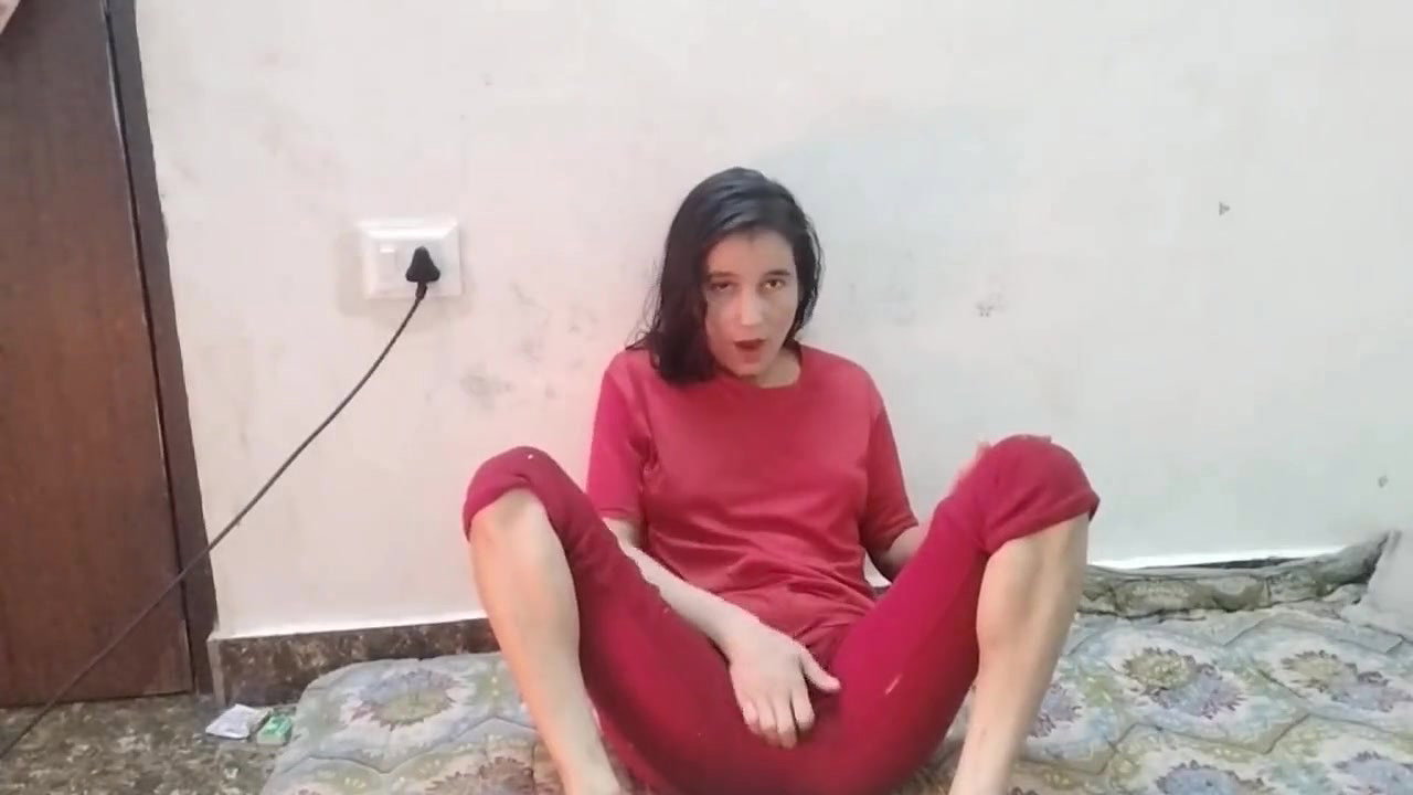 Bhabhi ko ghar me band kar ke pel diya