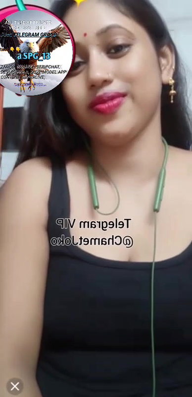 CUte tango girl shwo her hot pussy