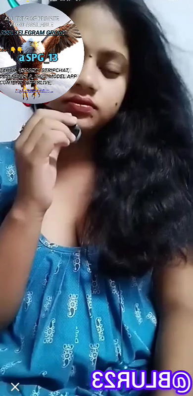 Desi sexy bhabi show her pussy in chamet