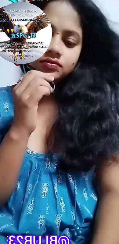 Desi sexy bhabi show her pussy in chamet