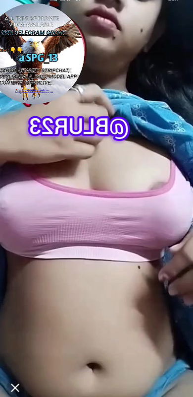 Desi sexy bhabi show her pussy in chamet