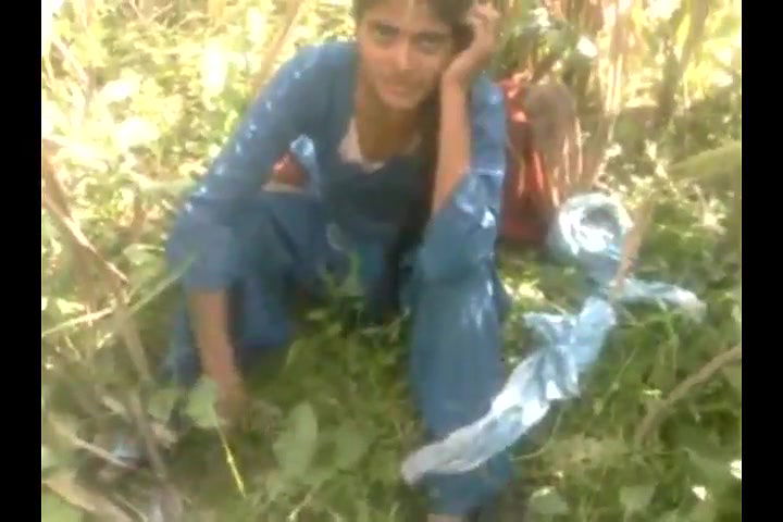 Desi village bhabi outdor fucking