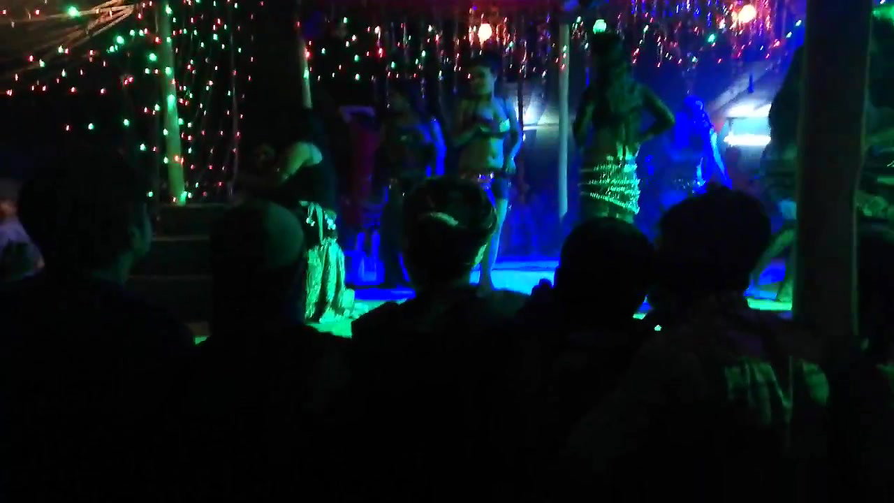 Desi hot open dance show