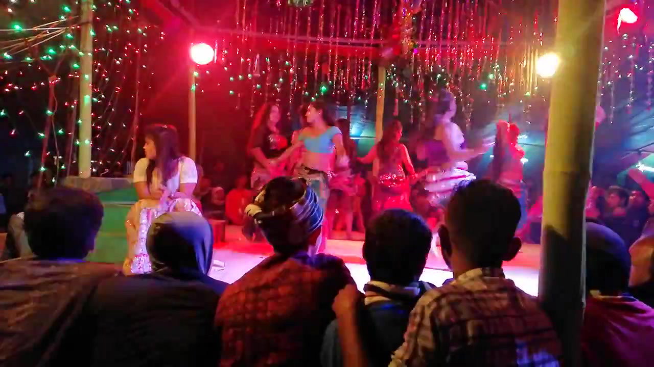 Desi hot open dance show