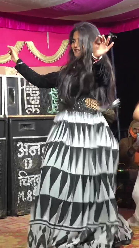 Rand Nude dance video-309