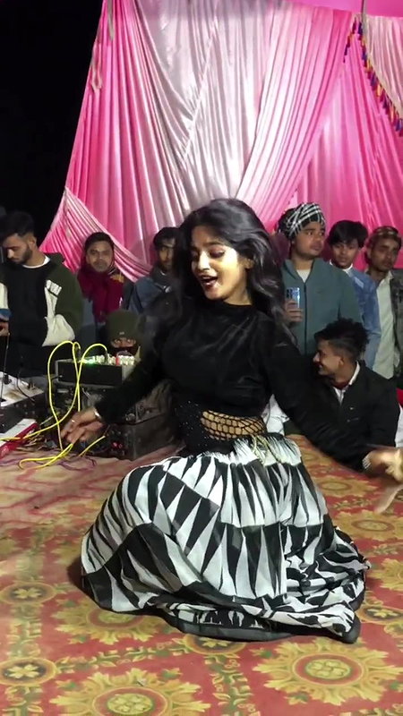 Rand Nude dance video-307