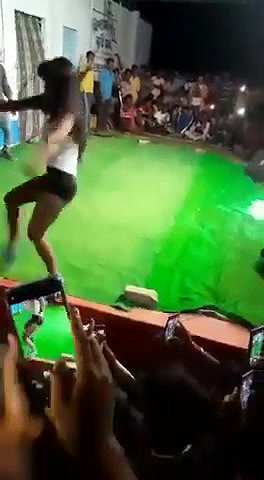 Rand Nude dance video-75