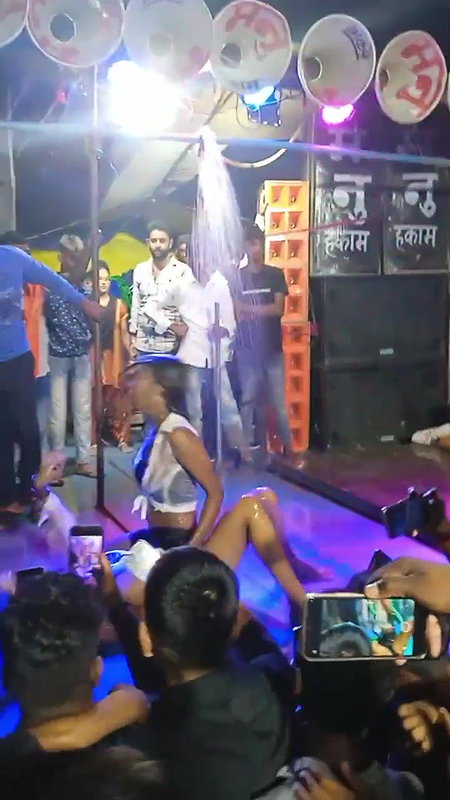 Rand Nude dance video-260