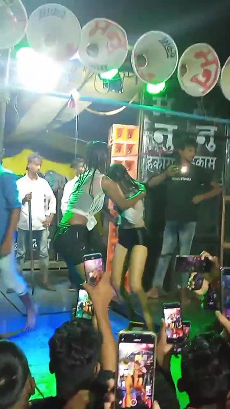 Rand Nude dance video-260