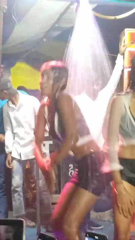 Rand Nude dance video-260