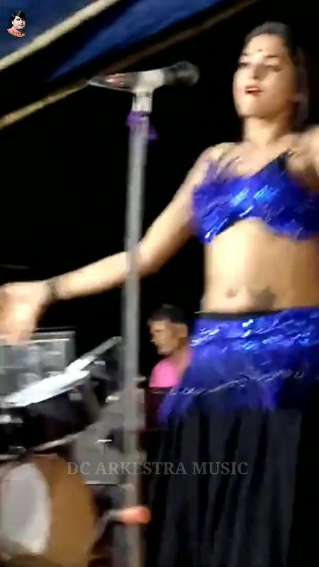 Rand Nude dance video-270