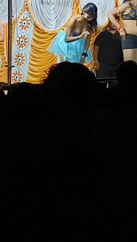 Rand Nude dance video-133