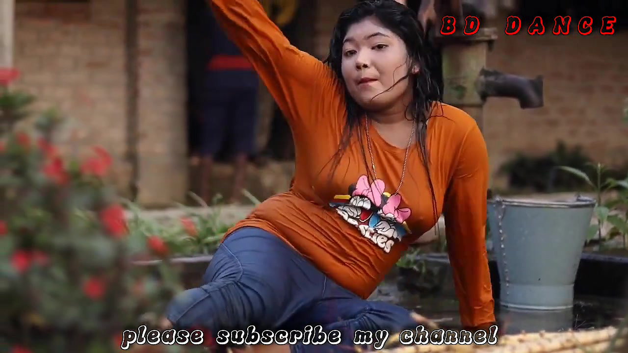 Rand Nude dance video-17