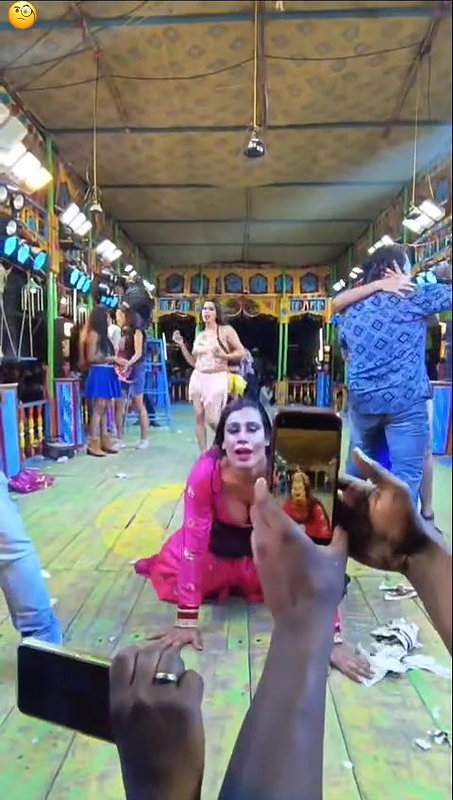 Rand Nude dance video-381