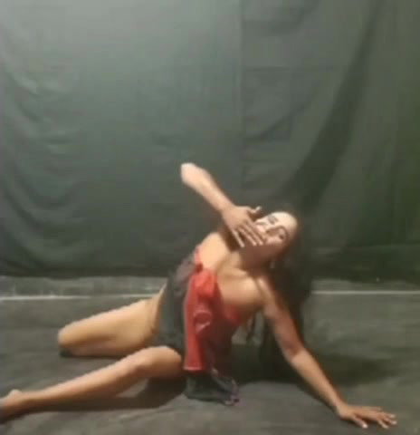 Rand Nude dance video-137
