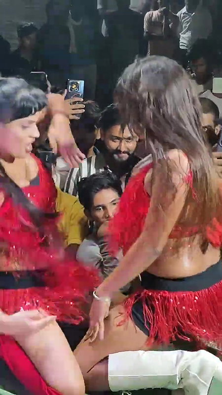 Rand Nude dance video-557