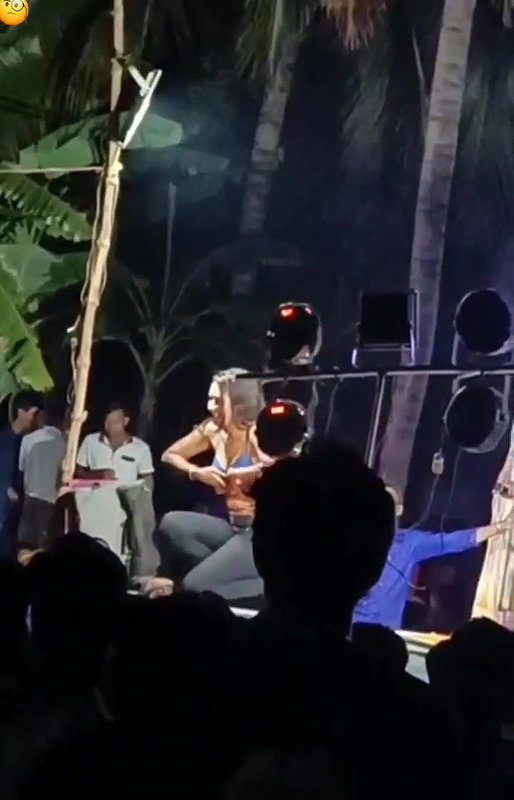 Rand Nude dance video-594