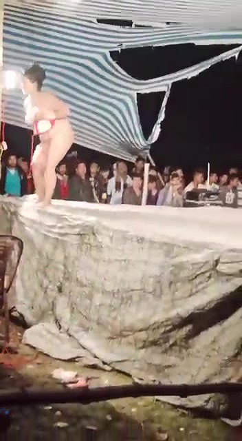 Rand Nude dance video-615