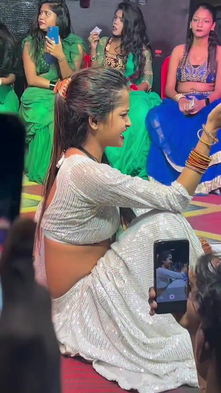 Rand Nude dance video-360