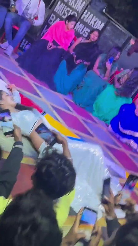 Rand Nude dance video-360