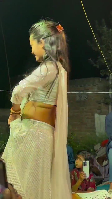 Rand Nude dance video-360